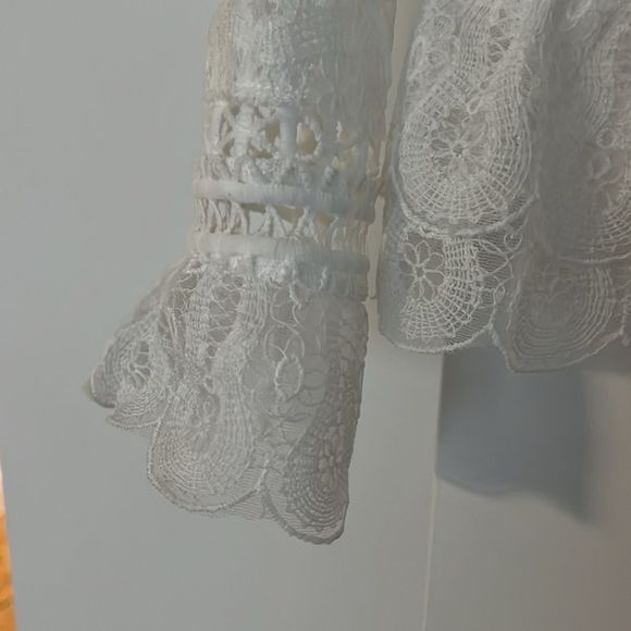 Gracia Sheer Lace Ruffle Arm White Peplum Style Blouse Size Large NWT - Picture 6 of 6